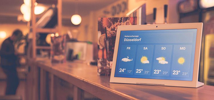 Digital Signage Tablet PC playing weather at the counter